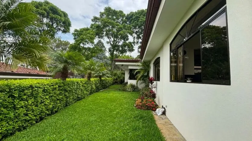 House for Sale – Unique Opportunity in Exclusive Private Residential Community, photo 3