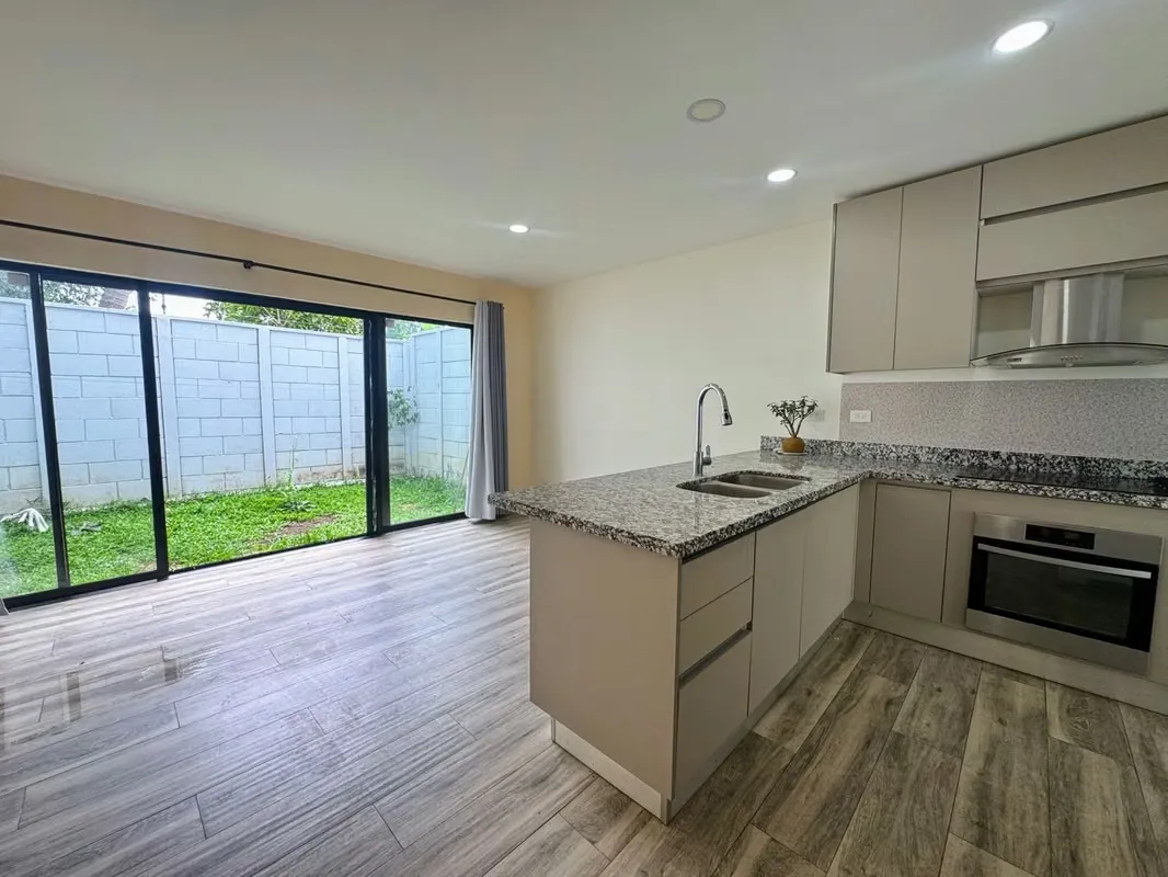 HOUSE FOR SALE IN CONDOMINIUM GUACHIPELÍN, ESCAZÚ*