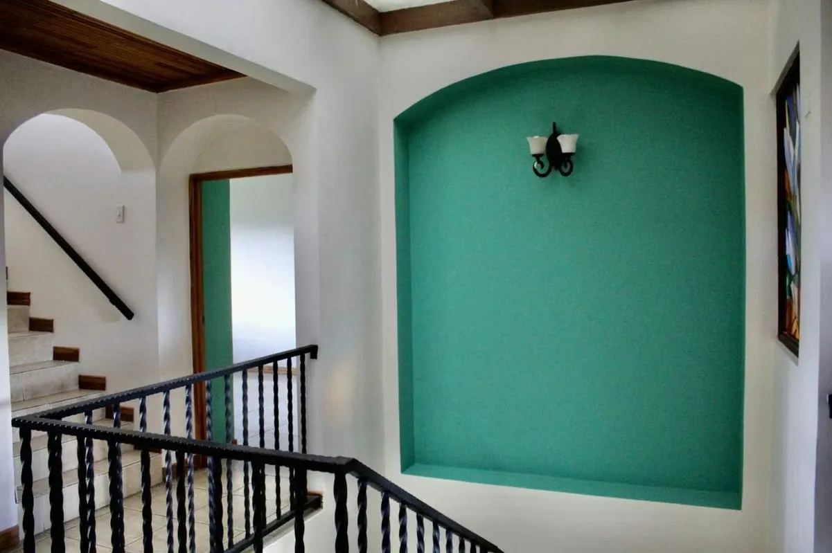 En VENTA edificio de oficinas en Plaza Víquez, San José.