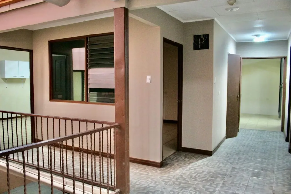 En VENTA edificio de oficinas en Plaza Víquez, San José. — photo 3