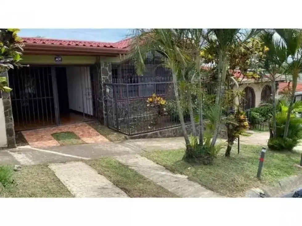 VENTA DE CASA, ALAJUELA, URBANIZACION SANTA ELENA, (HC)