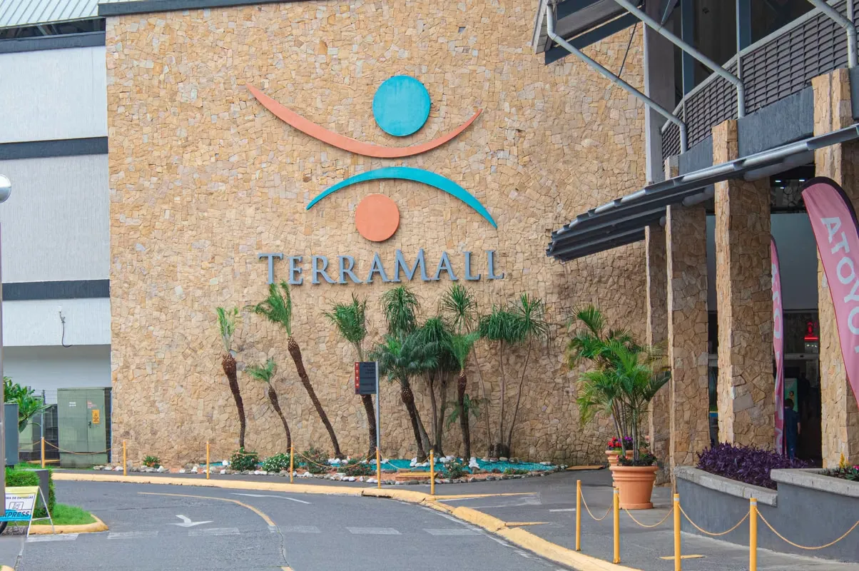 Terramall es un centro comercial de gran relevancia ubicado sobre la autopista Florencio del Castillo, en Tres Ríos, Cartago, una de las zonas de mayor crecimiento residencial y ... — photo 2