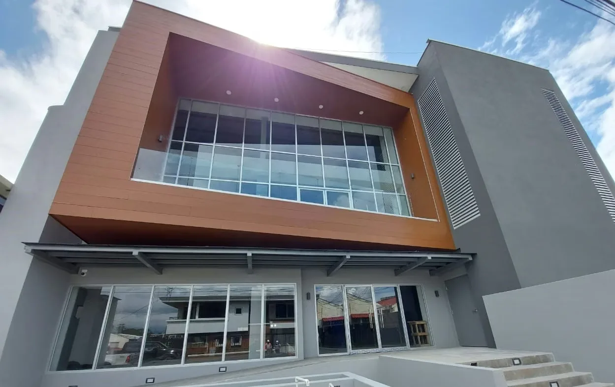 The Dent Building is a boutique office building located in the Dent Barrio, a high-value residential area in San José, Costa Rica. — photo 3