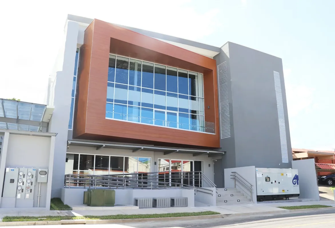 The Dent Building is a boutique office building located in the Dent Barrio, a high-value residential area in San José, Costa Rica. — photo 5