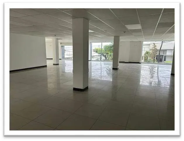 Ofibodega dentro de Complejo en Heredia
