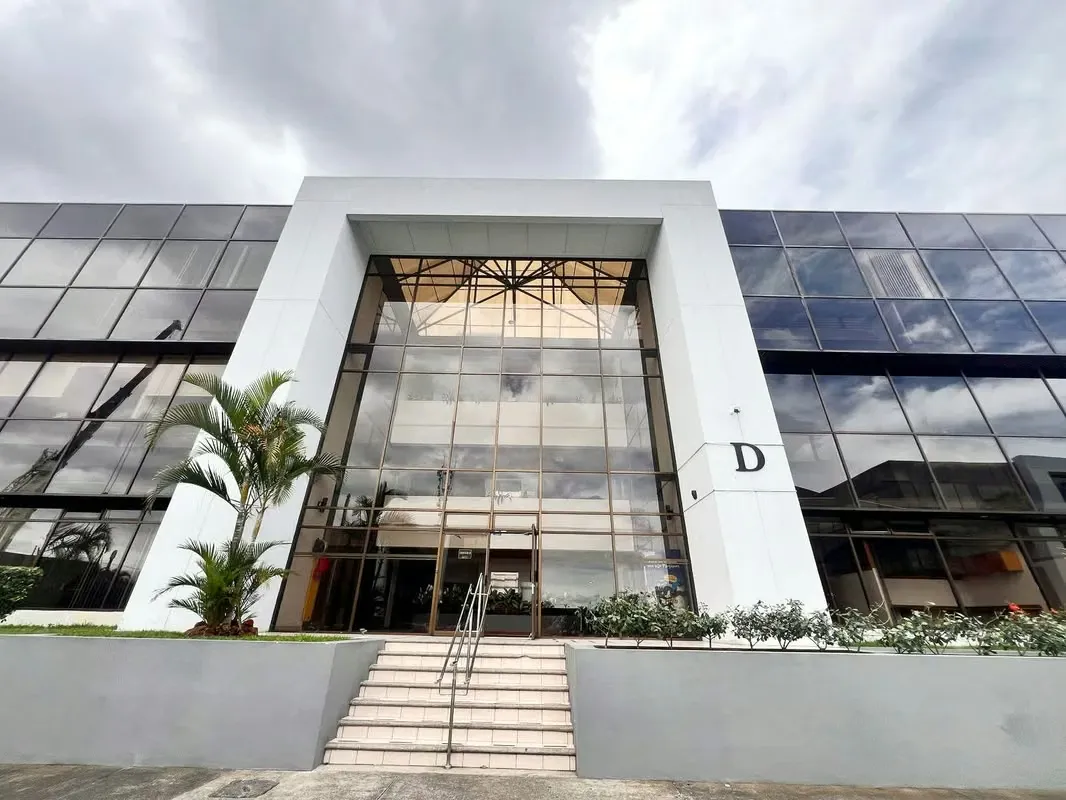 Piso completo en Venta o Alquiler en San Pedro Montes de Oca