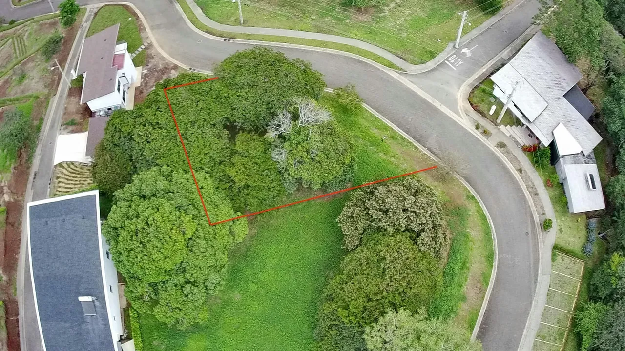 Lote en Venta Naranjo Condominio Natura