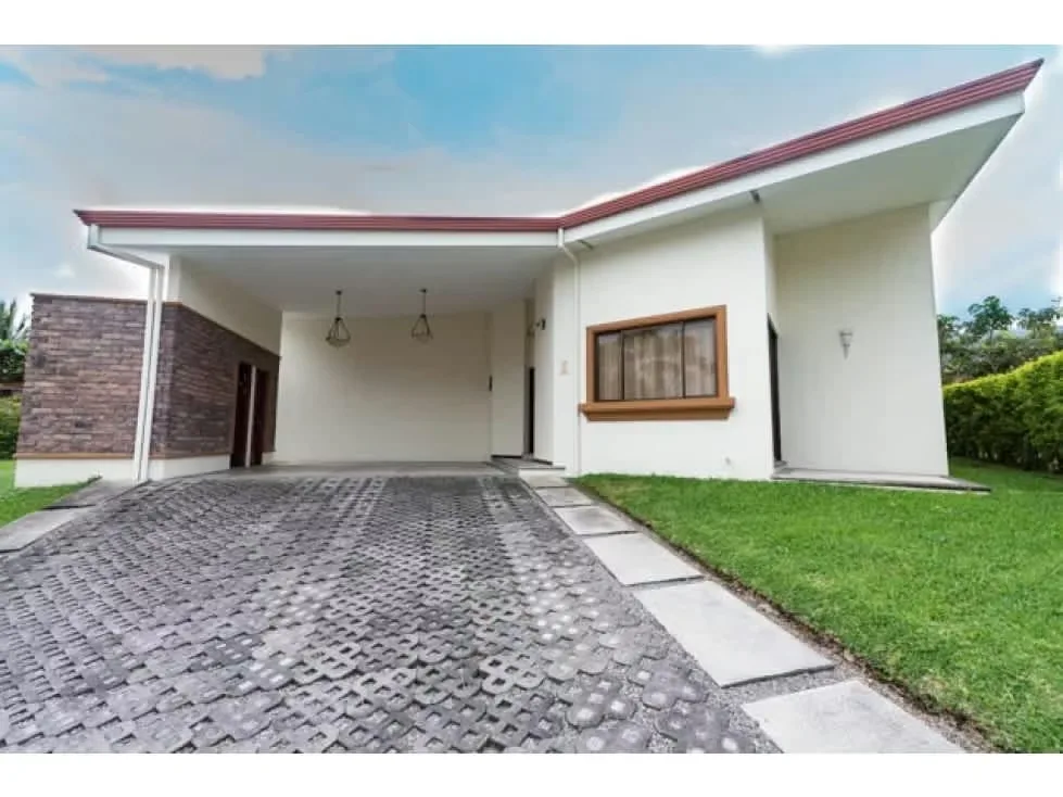 Casa en Venta – Condominio Condoroble, Filial 26