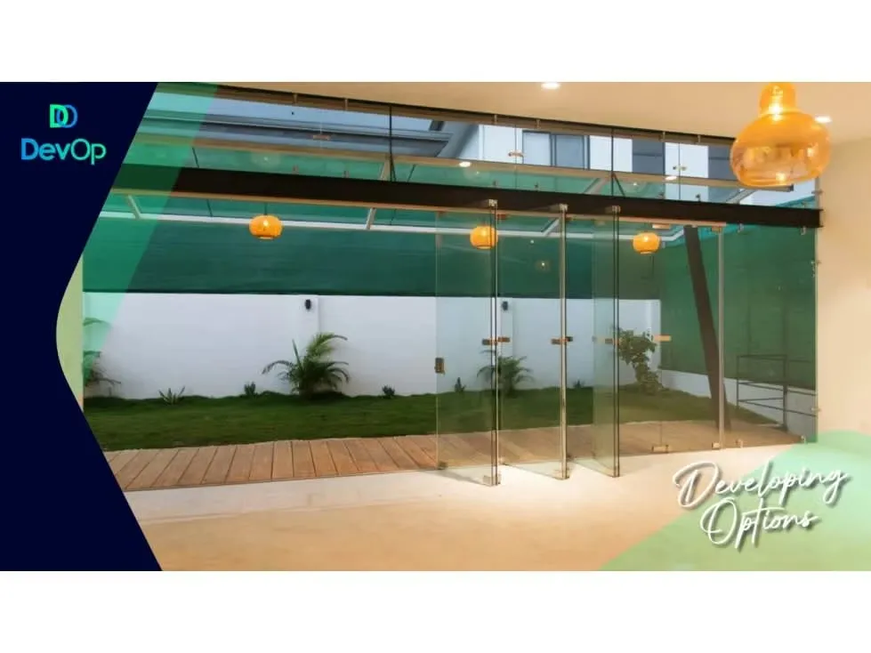 Venta de hermosa casa moderna en condominio en Moravia