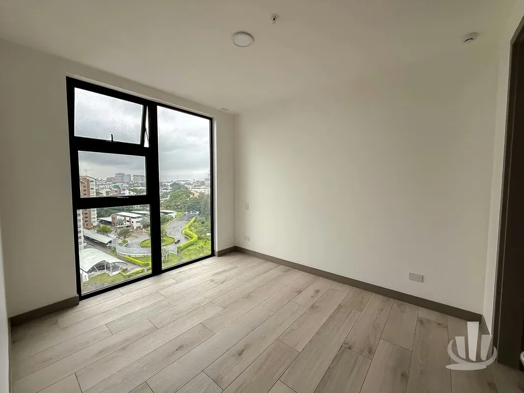 Penthouse en Venta – Piso 21 en Núcleo Sabana, San José — photo 4