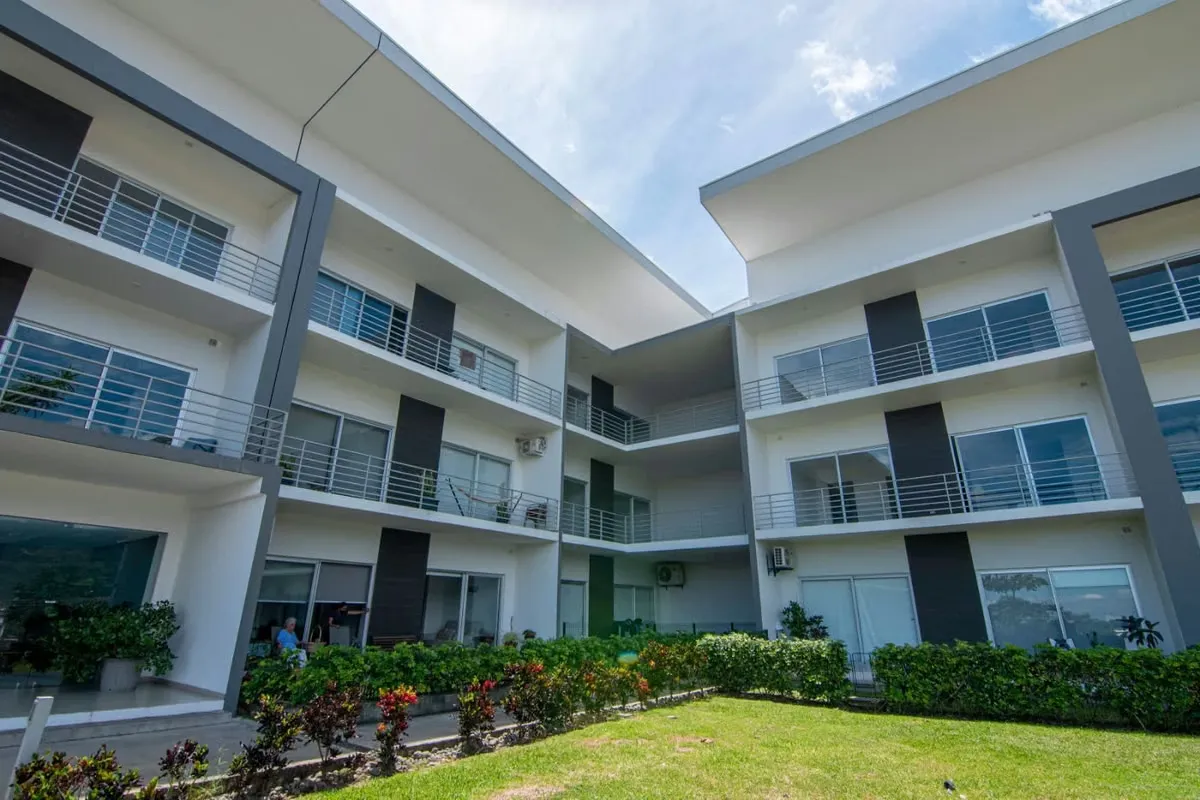 VENTA DE APARTAMENTO CON LINEA BLANCA, SAN JOSE, SANTA ANA, POZOS, CONDOMINIO URBAN FLATS