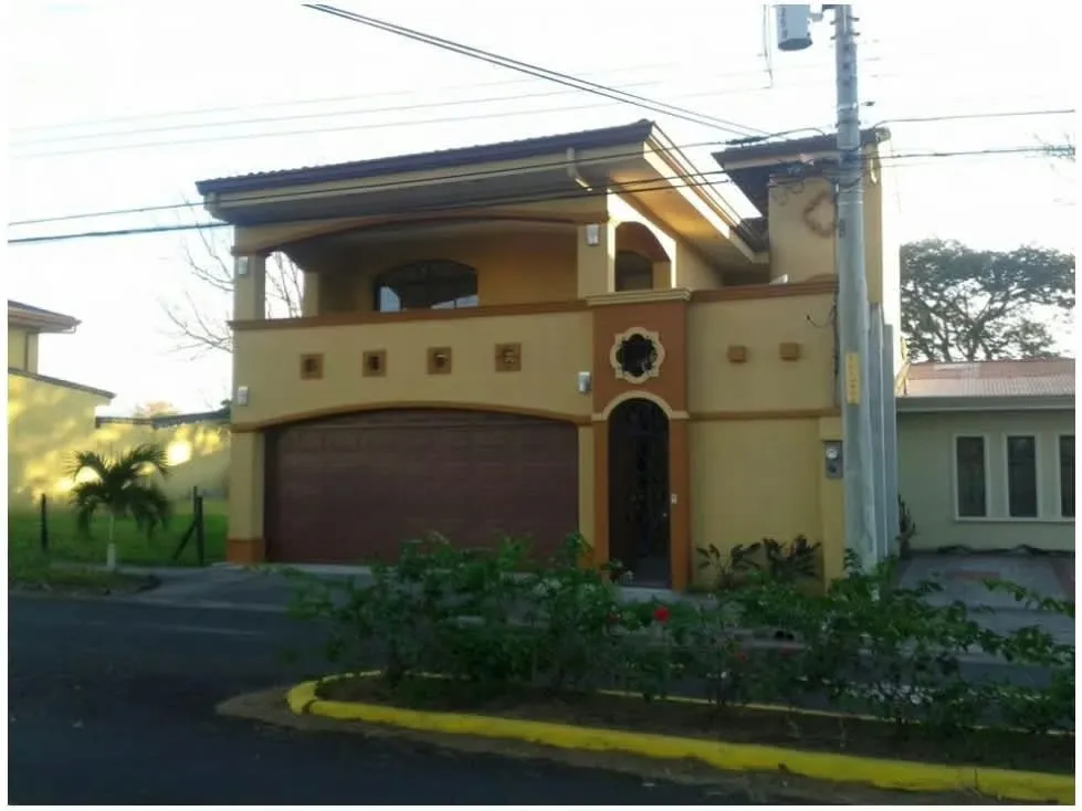 VENTA DE CASA, RESIDENCIAL ALTOS DE MONTENEGRO, ALAJUELA 1907496 (HC)