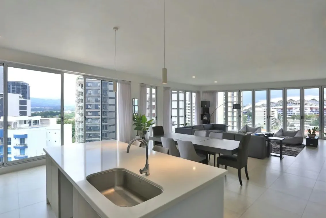 VENTA PENTHOUSE CON VISTAS PANORÁMICAS EN VÍA 74*