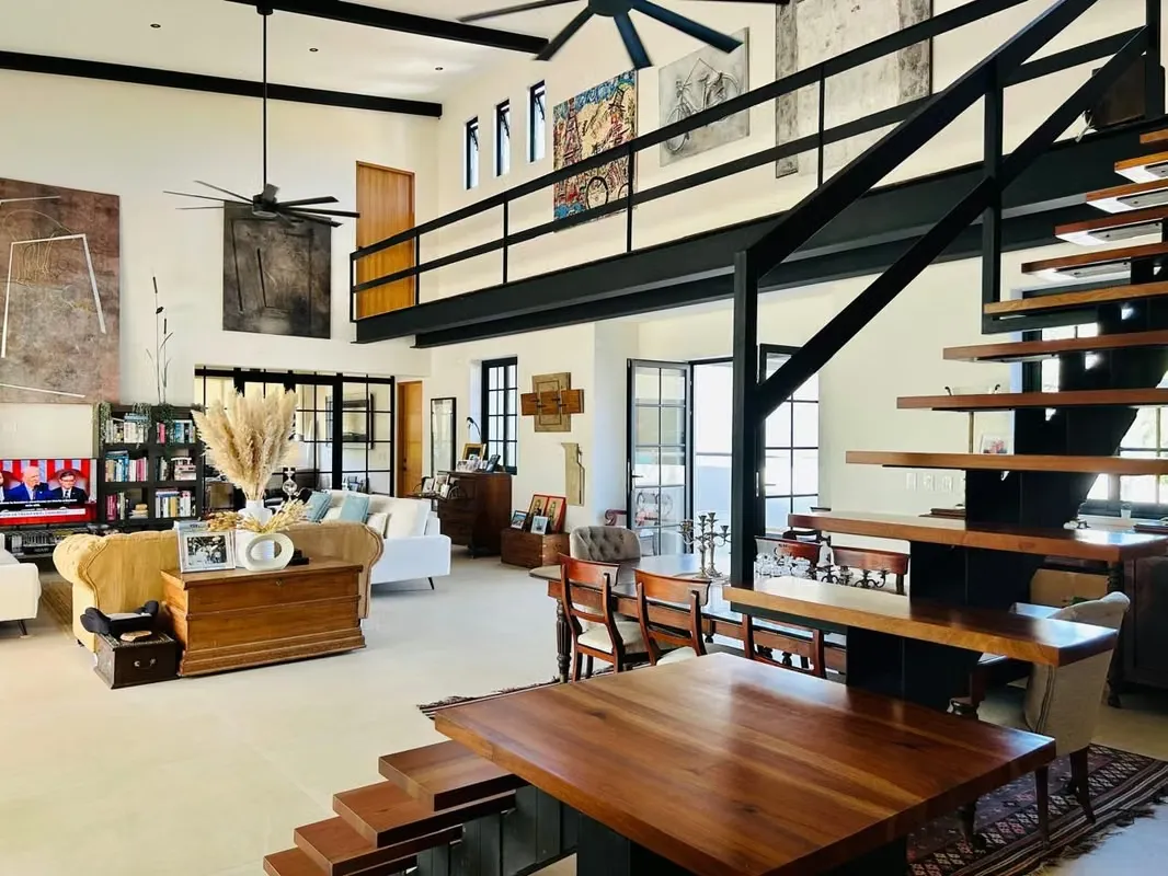 VENTA DE CASA DE LUJO HACIENDA PINILLA CON MOBILIARIO COMPLETO