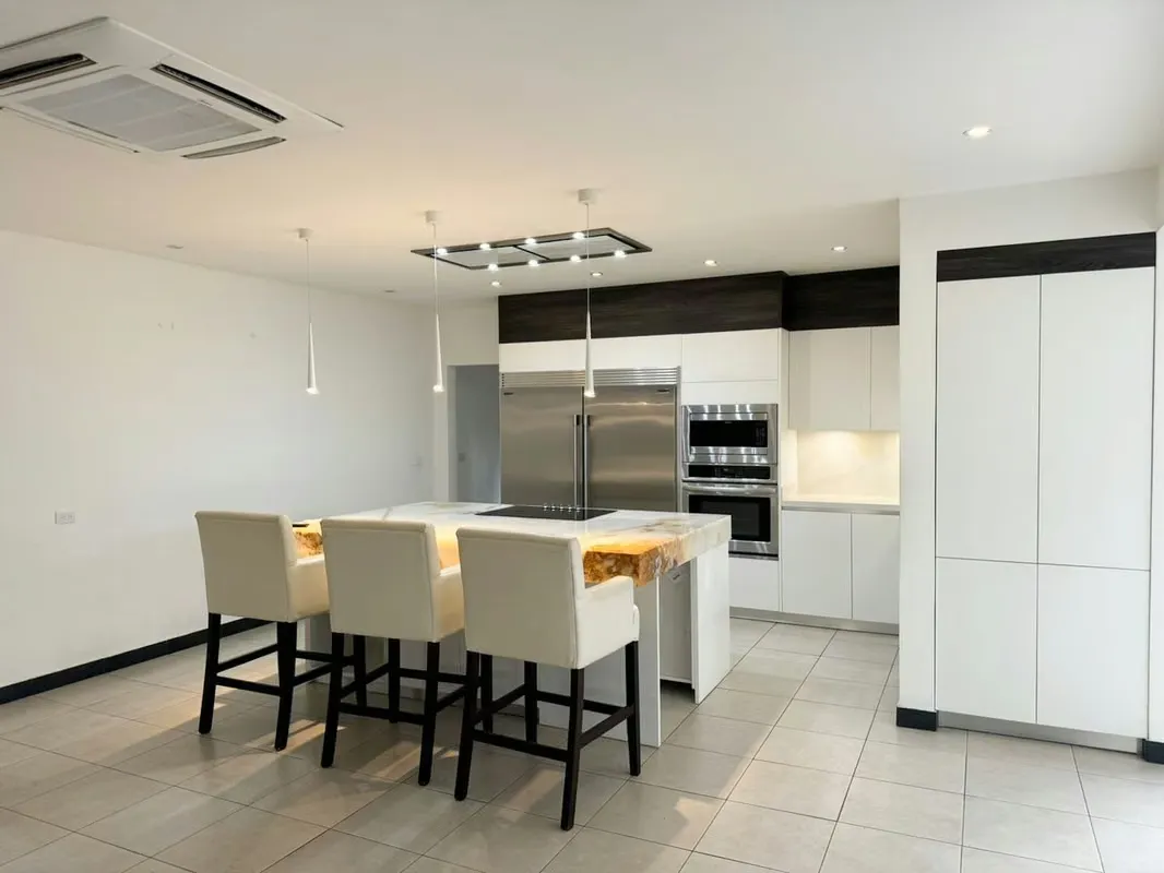 VENTA DE CASA EN RESIDENCIAL VISTAS DEL CAÑON EN BRASIL, SANTA ANA