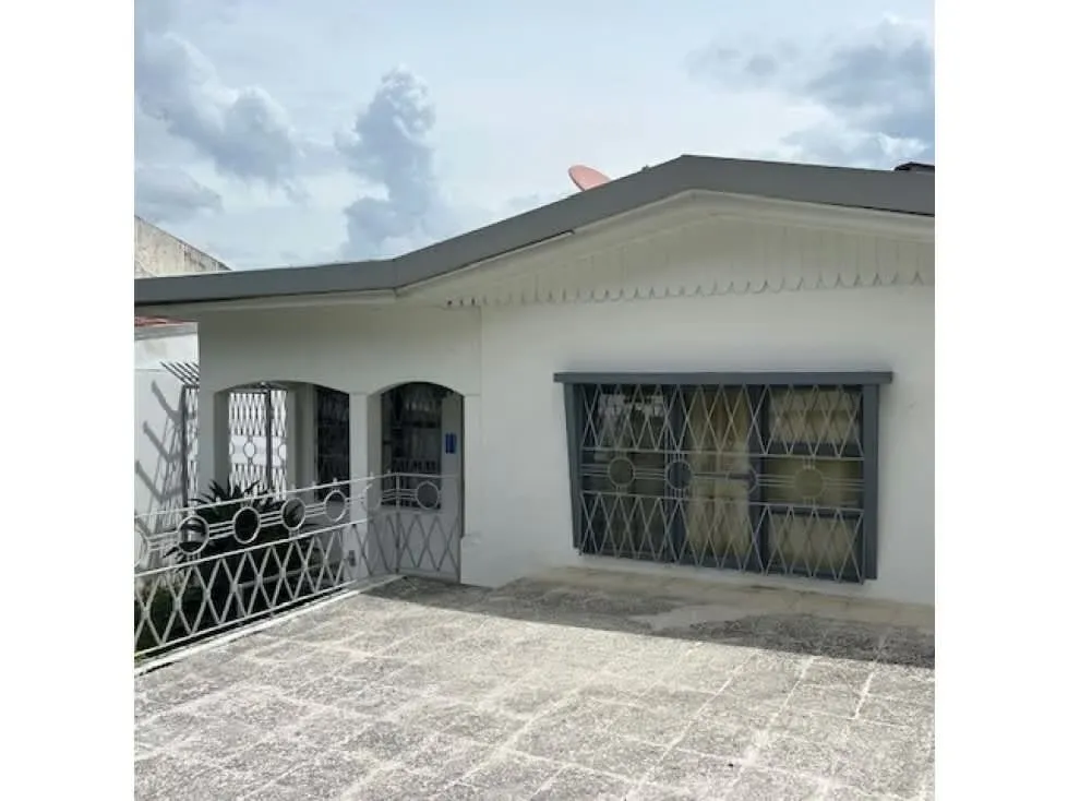 Excellent location, very strategic, high development potential and approved commercial use.