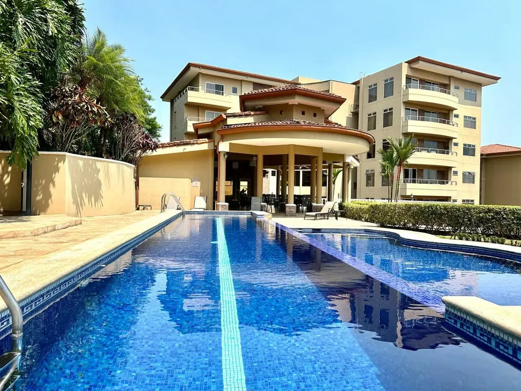 ALQUILER DE APARTAMENTO EN CONDOMINIO VALLE ARRIBA AMUEBLADO