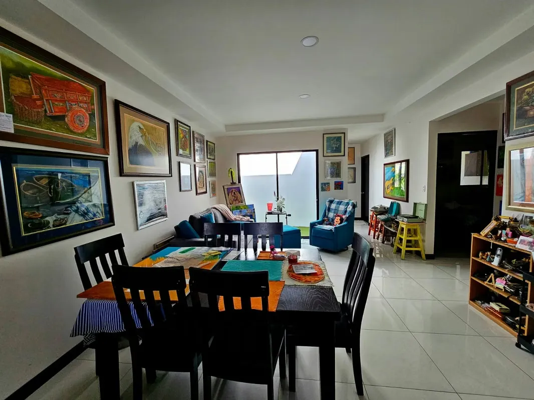 For sale house in gated community in CARTAGO