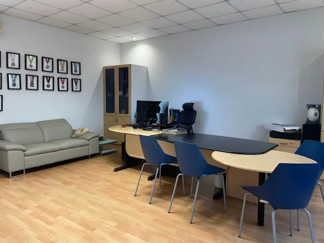 This office building is very well located in one of the areas with the highest added value and the highest commercial growth, such as the surroundings of La Sabana. — photo 4