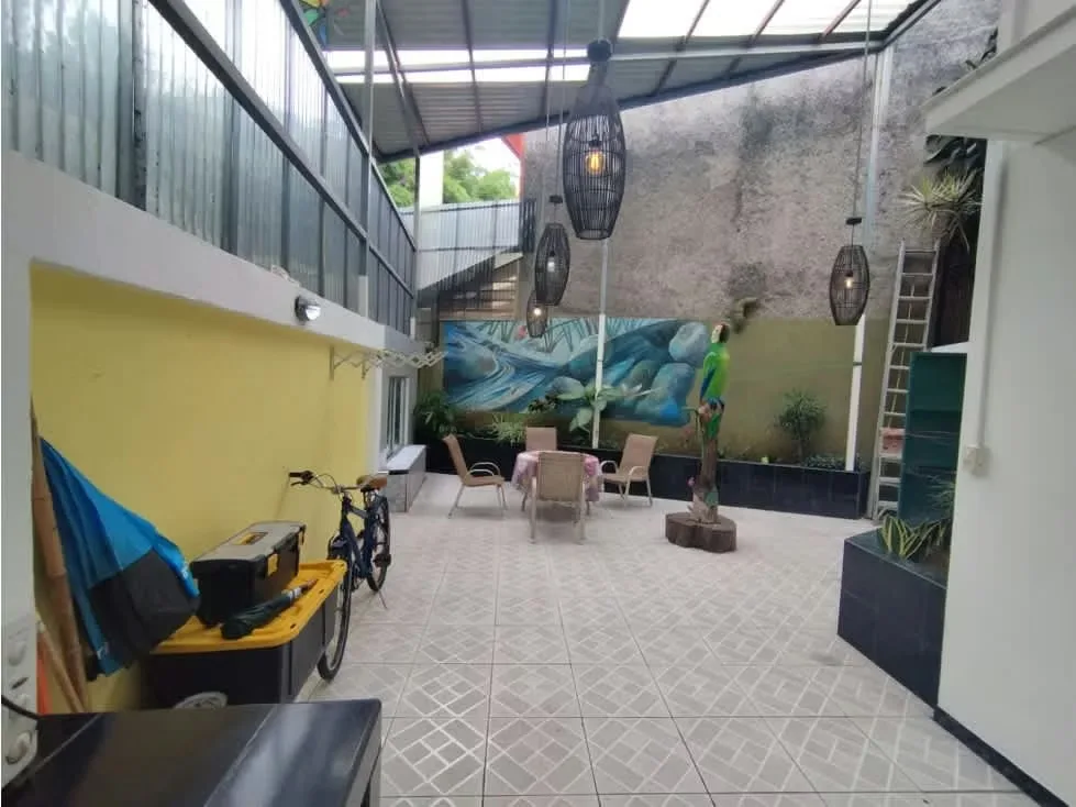 Viva en el Centro de San José, Tournón, en calle sin salida, zona con privacidad, sin tránsito y segura, con un ambiente campestre. Escuche el sonido del río en su propia casa. ... — photo 5