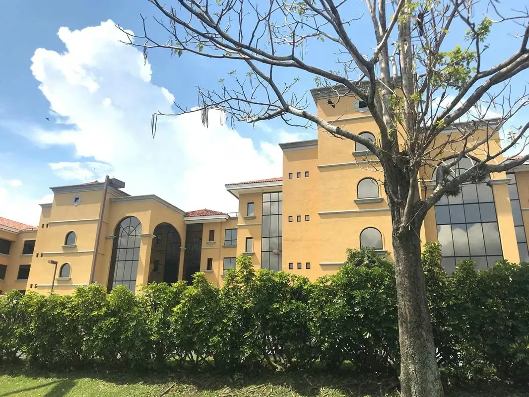 This fantastic office in Santa Ana in one of the most well know office centers in this area. Forum 1 is known for its excellent location with many offices in one area. They have created ...