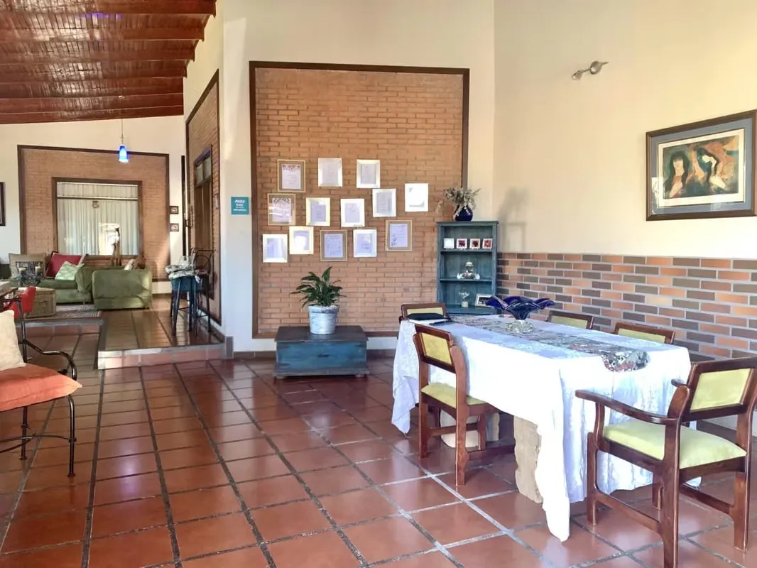 Sale of large independent house, located in Mora, near shopping centers, with close access to Route 27 that connects San José - Caldera, a few minutes from supermarkets, hospitals, ... — photo 4