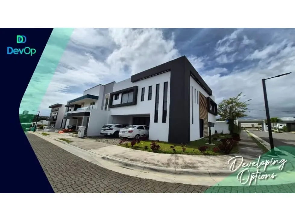Venta de lujosa y moderna casa en condominio de Bello Horizonte