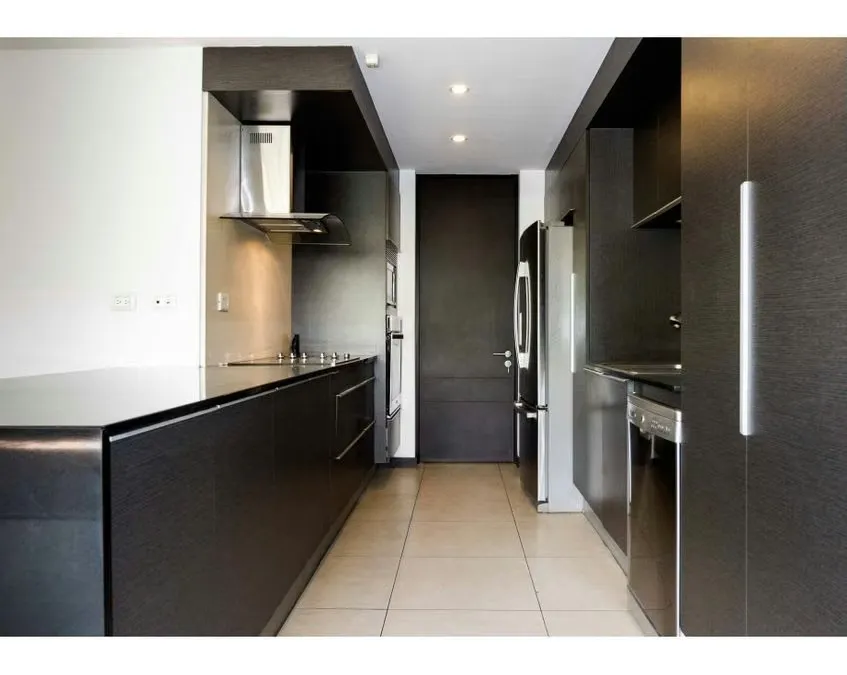 VENTA DE CASA EN CONDOMINIO EN SANTA ANA