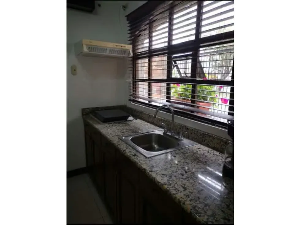 Alquiler de apartamento amueblado ubicado en la Uruca. Incluye Internet, seguridad y cable. Amplió Apartamento amuebladoconsta de un dormitorio baño completo, sala-comedor-cocina en ... — photo 4