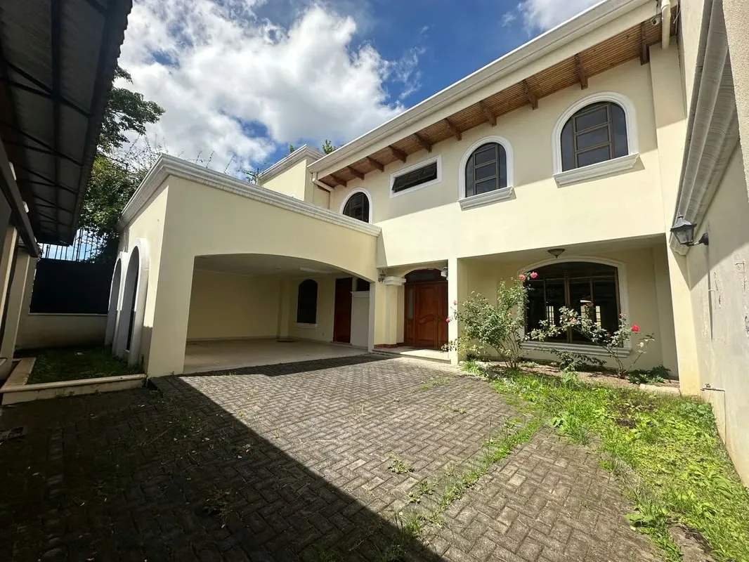 DETACHED HOUSE FOR SALE IN TREJOS MONTEALEGRE