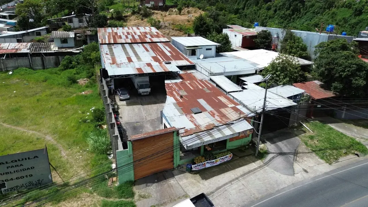 Industrial warehouse for sale in Cartago.