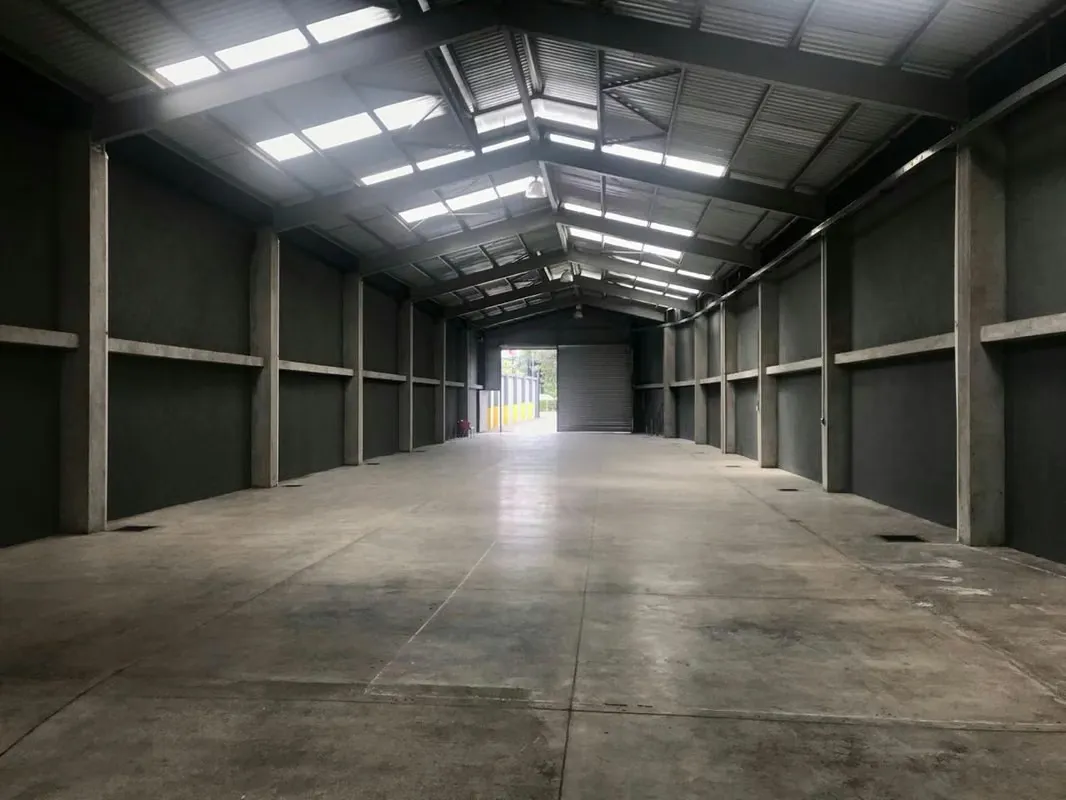 Commercial warehouse for sale, photo 4