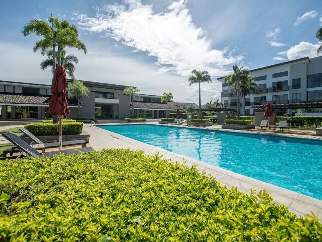 VENTA DE APARTAMENTO AMUEBLADO EN PARQUES DEL SOL - SANTA ANA
