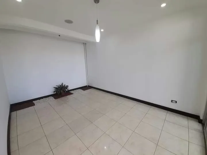 LC - Casa en Venta en Residencial - 38683 — photo 4