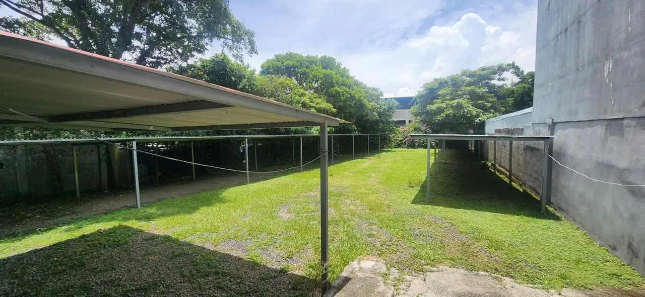 Commercial Building for Rent in a Premium Location in Escazú. ID 40537