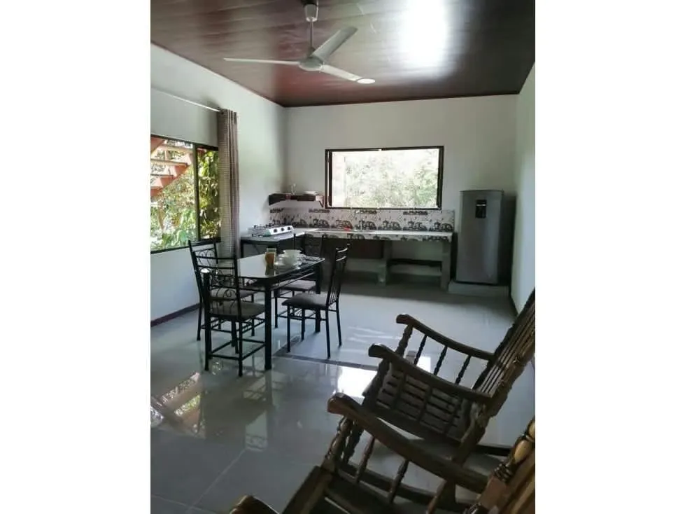 Venta de amplio terreno con apartamentos en Manuel Antonio, Quepos, Puntarenas — photo 5