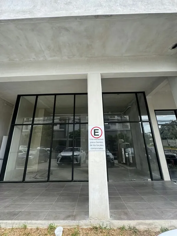 Venta de Local Comercial Alquilado para INVERSIONISTA. ID 40464