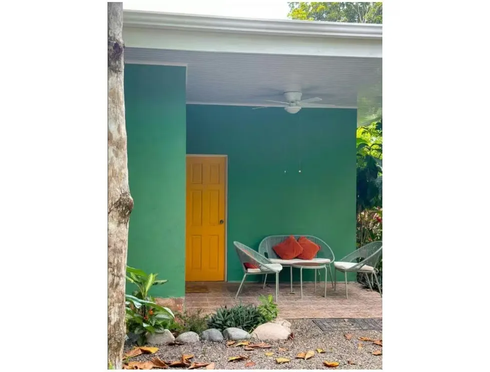 Located a few steps from one of the most recognized beaches worldwide for its perfect waves for ...