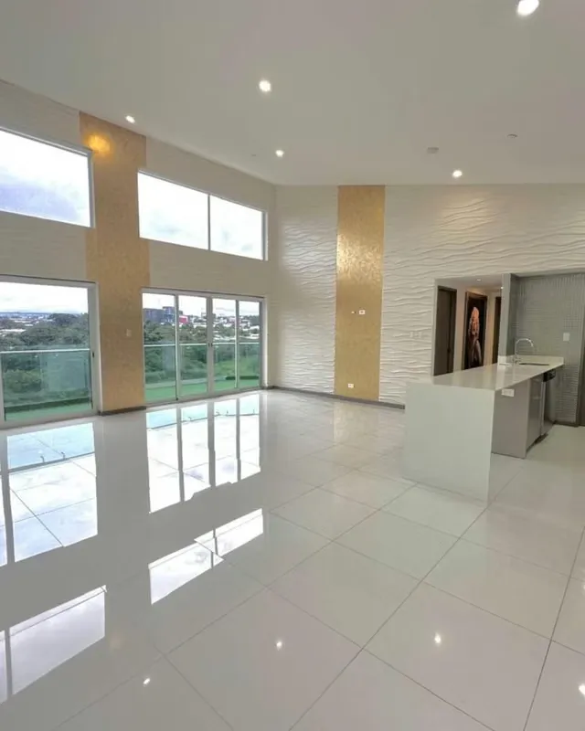 Descubre este hermoso Penthouse en torre, ubicado en el corazón de ...