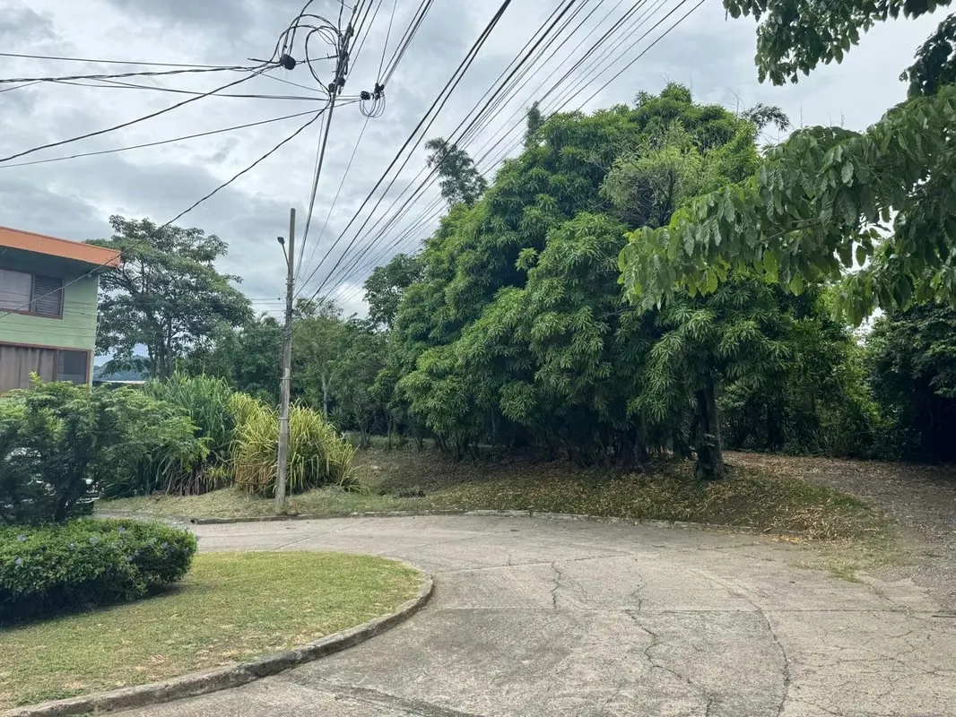 Se vende lote en San Rafael de Santa Ana