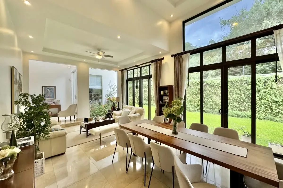 House for sale in Santa Ana, Hacienda del Sol