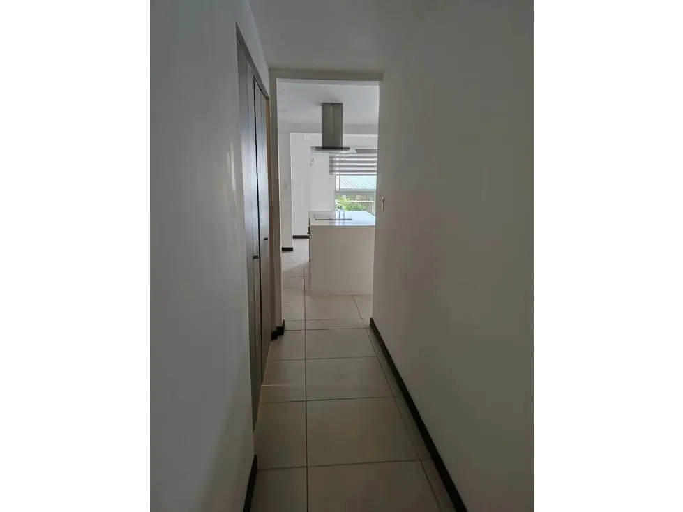¡Apartamento de ensueño en venta en el lujoso y exclusivo barrio de Escazú, San José! Con una impresionante área total de 145 M2, esta propiedad es la perfecta combinación de ... — photo 3