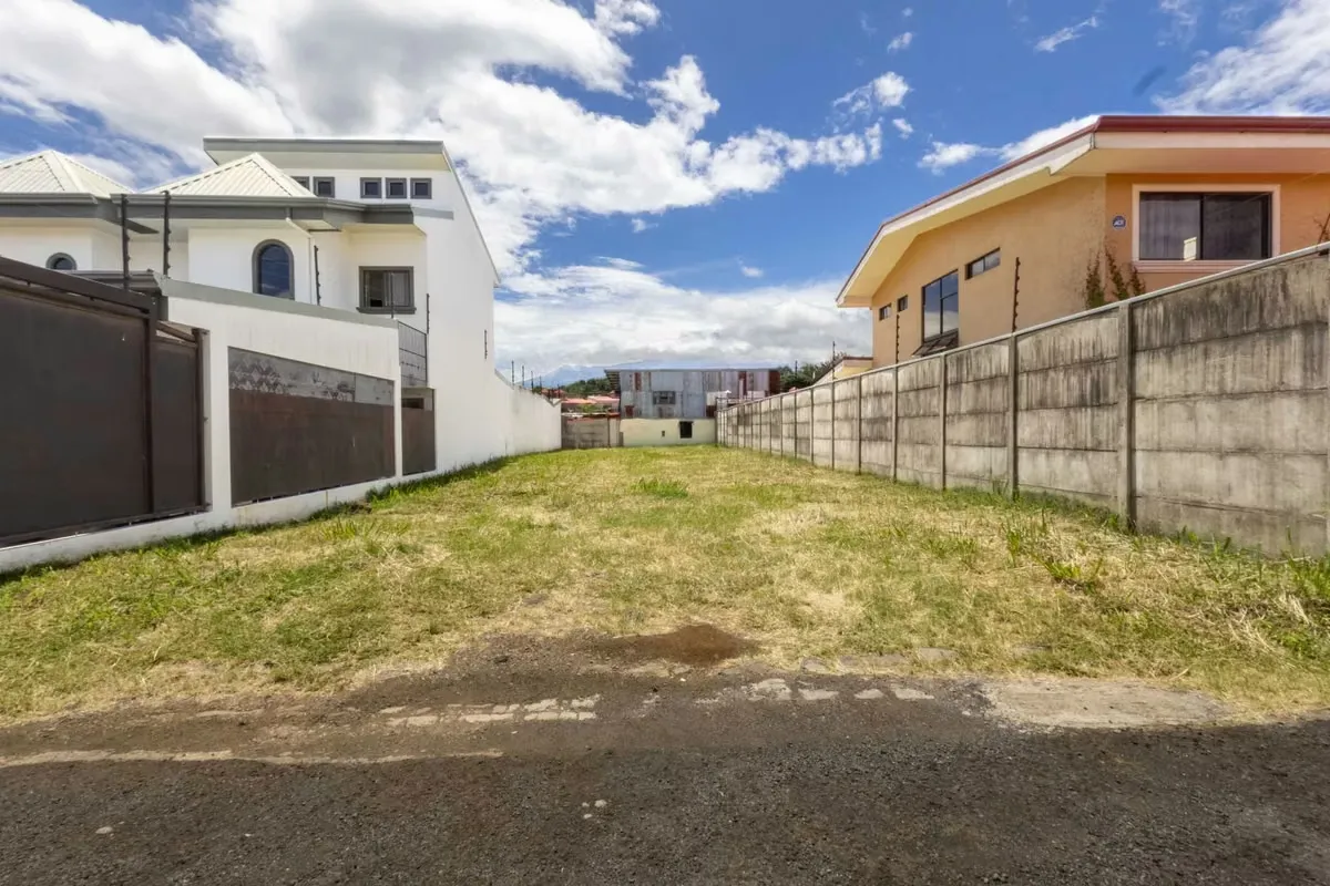 ¡Lote en venta en San Rafael de Heredia!