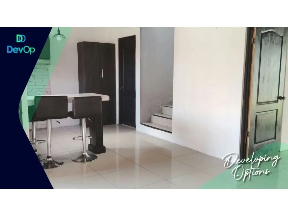 Vivienda de 2 plantas, construida en block al 100%, con un diseño estratégico que aprovecha al máximo los espacios, ...