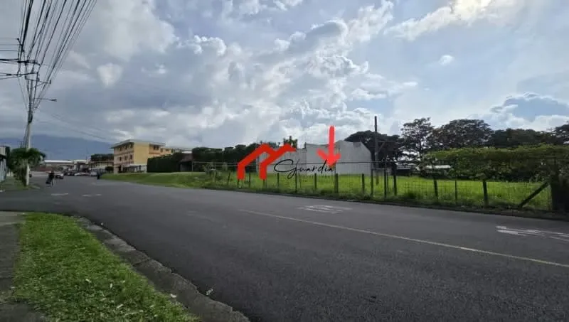 Lot for sale in Pavas, San José, Costa Rica. Excellent location.