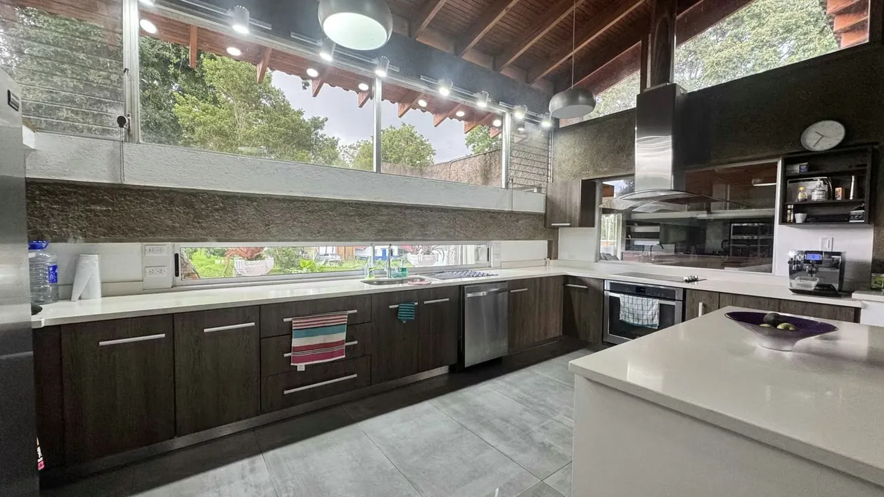 Luxury Home for Rent in San Rafael, Montes de Oca (AD) — photo 5