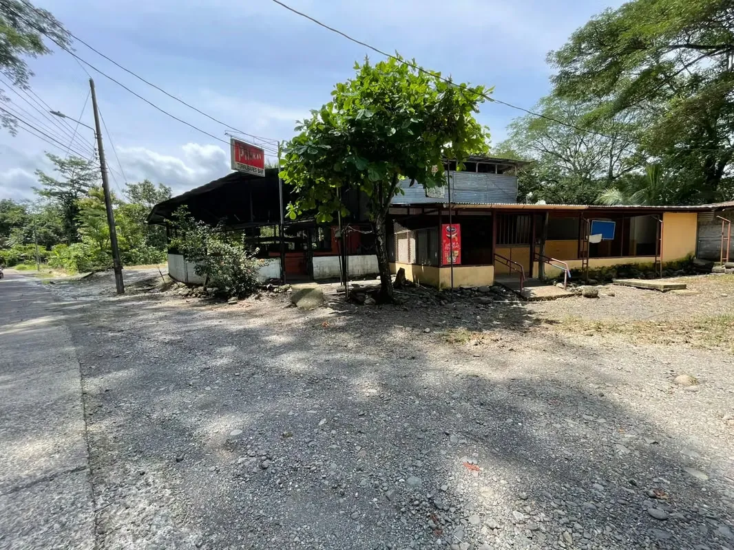 For sale: Commercial property with excellent development potential, strategically located next to the well-known Playón de Turrubares, one of the most visited destinations in the area ... — photo 3