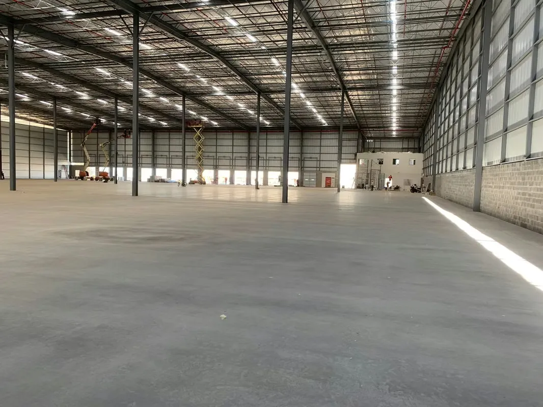Warehouse for rent in Tres Rios for industrial and commercial use.