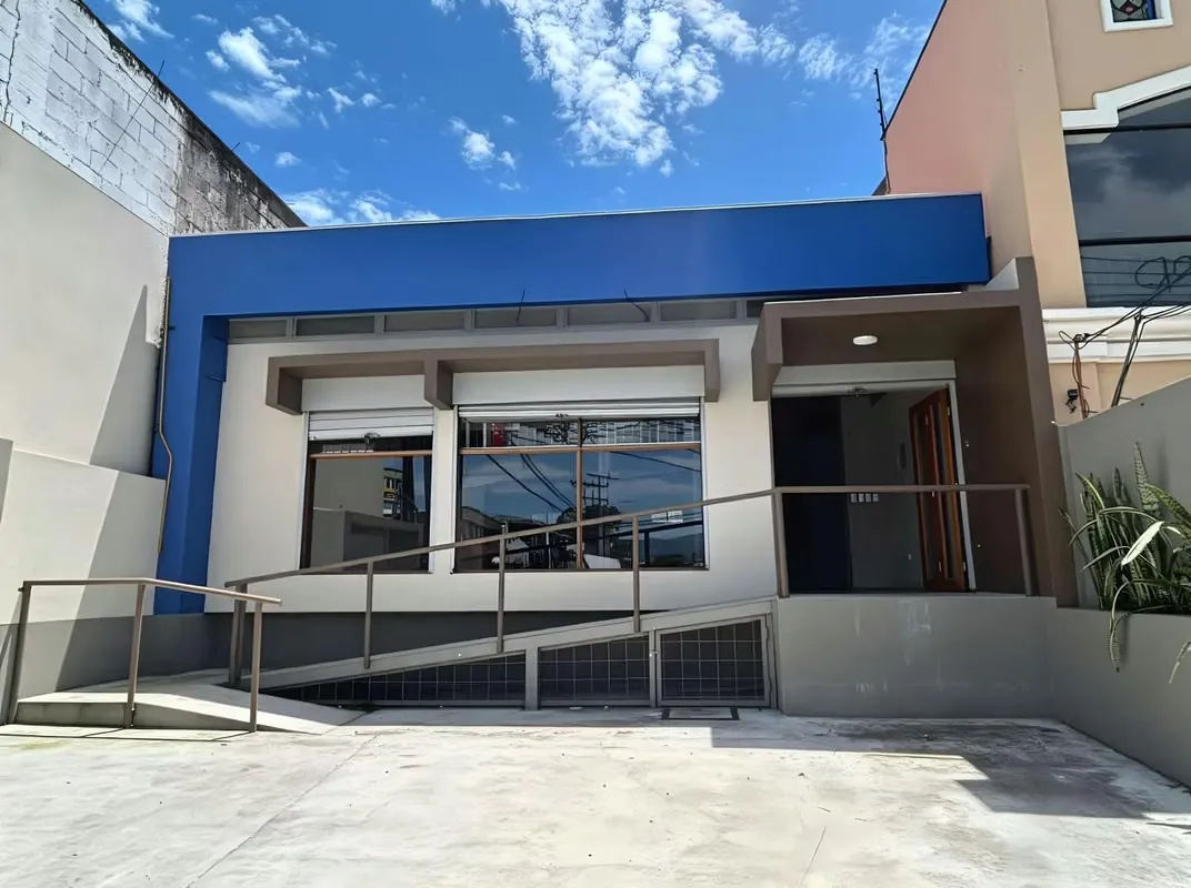 COMMERCIAL PREMISES FOR SALE IN EXCELLENT LOCATION – SAN PEDRO, SAN JOSÉ