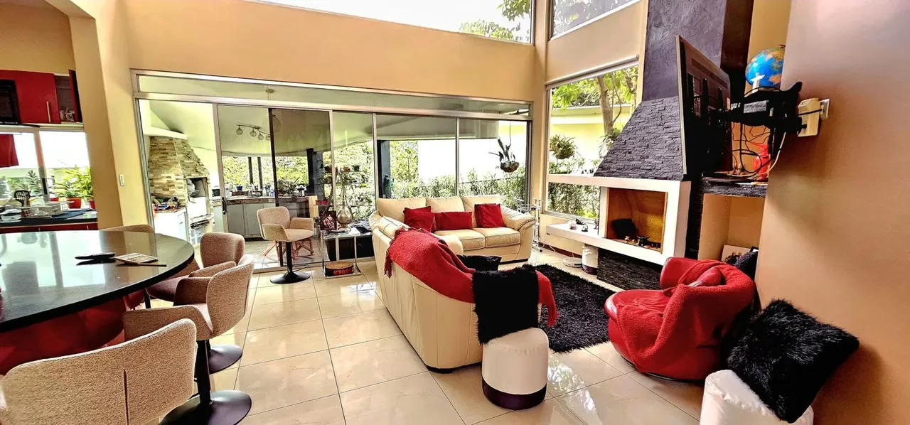 House for sale in Santo Domingo de Heredia. LUXURY PROPERTY. — photo 3